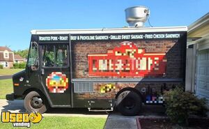 2003 - 23' GMC P42 Workhorse Step Van Commercial Kitchen Food Truck