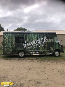 NEEDS ENGINE - Fixer Upper Chevy Grumman Olson Mobile Kitchen
