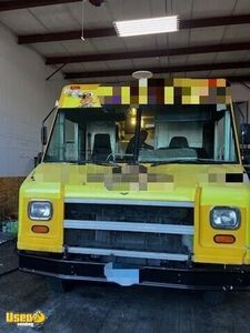 2003 Ford Step Van P30 Mobile Kitchen Unit | Food Truck