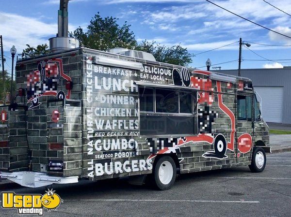 Gorgeous 2003 Freightliner MT45 Utilimaster Diesel Food Truck / Mobile Kitchen