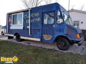 Chevrolet 23' P30 Step Van Food Truck / Pizza Truck Mobile Kitchen