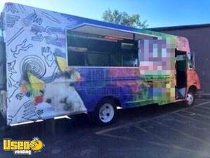 2002 Workhorse P42 Commercial Street Food Truck / Kitchen on Wheels