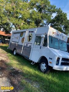 Well Maintained - GMC Street Food Truck | Mobile Kitchen Vending Truck