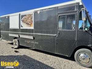 Low Mileage - 2013 31.5' Ford Pizza Food Truck with Pro-Fire Suppression