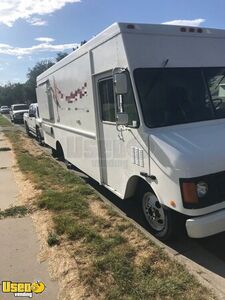 2000 Diesel GMC Workhorse Step Van Kitchen Food Truck / Used Mobile Kitchen