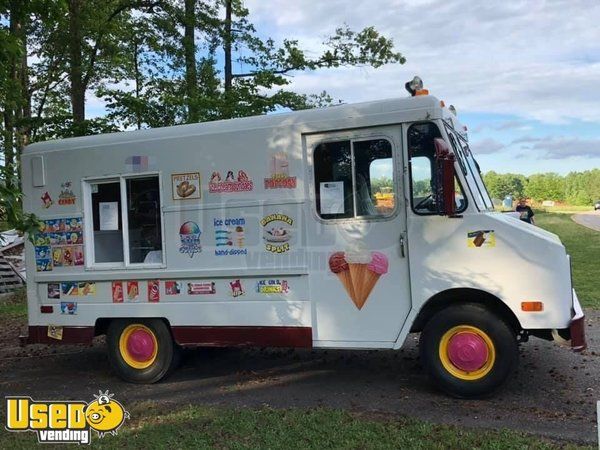 Ready to Go 12' Chevrolet P30 Step Van Ice Cream Truck