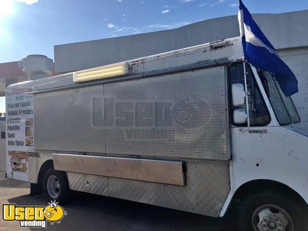 Ready to Roll Chevrolet Step Van Kitchen on Wheels / Used Food Truck