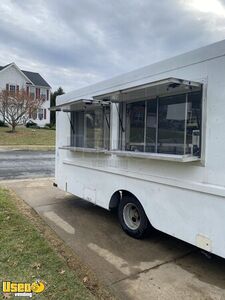 2003 Workhorse P-42 All-Purpose Food Truck | Mobile Food Unit