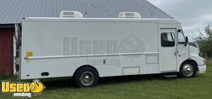 30' Chevrolet Food Truck with 2023 Kitchen Build-Out with Lift Gate