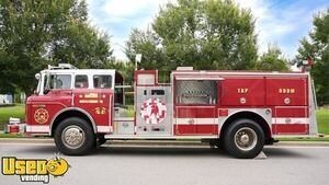 Eye Catching - 32' Ford C9000 Mobile Beer Truck Beverage Concession Unit