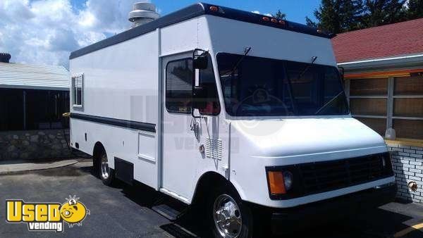 1994 - Chevrolet P30 Food Service Truck