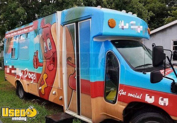 2006 Ford E350 Kitchen Food Truck with Hotdog and Shaved Ice Equipment
