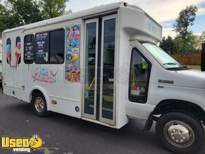 2013 Ford E-350 Ice Cream Truck / 22' Long Ice Cream Store on Wheels