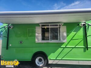 18' Workhorse W42 Mobile Kitchen Food Truck w/ 2020 Like New Kitchen Build-Out