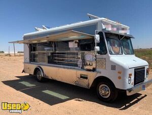 Chevrolet P30 Step Van Mobile Kitchen Food Truck w/ Rebuilt Engine