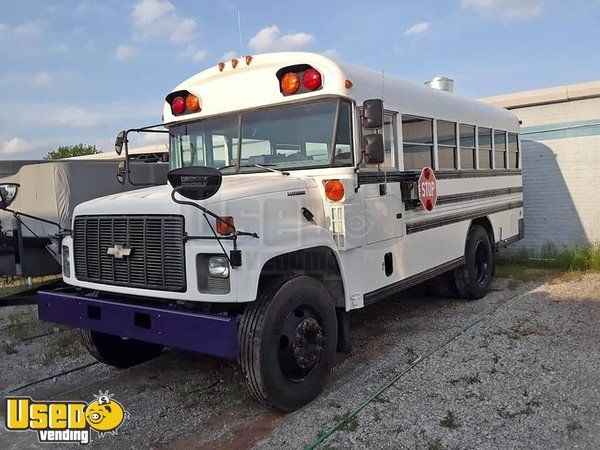 Custom Chevrolet Bus Food Truck / Mobile Kitchen