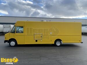 Like-New 2007 Freightliner MT45 Step Van All-Purpose Food Truck