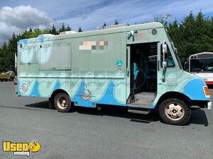 Loaded 2001 International Workhorse Step Van Kitchen Food Truck