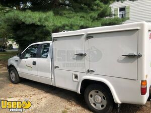 2005 Ford F-150 20' Refrigerated and Heated Catering Food Truck