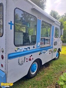 Refurbished Vintage 1974 Classic Ford F-350 Step Van Ice Cream Truck with Clean Interior