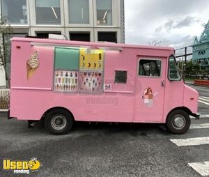 13' Ford E350 Soft Serve Ice Cream Truck Mobile Vending Unit