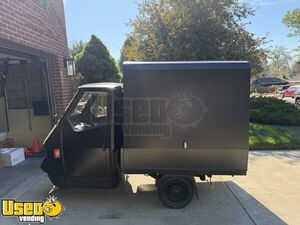 Versatile Piaggio Ape 50 Mobile Food and Beverage Tricycle
