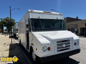 Turnkey - 2002 18' Freightliner Pizza Food Concession Truck