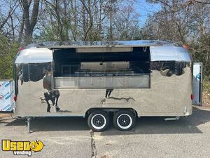 2022 Retro Travel Trailer Style Mobile Kitchen Trailer Food Concession Trailer