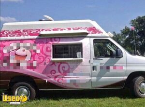 Versatile - 2004 Ford Econoline All-Purpose Food Truck