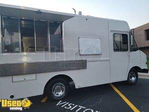 Newly-Coated Step Van Food Truck with Pro-Fire On Wheels/ Mobile Kitchen Unit