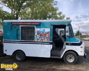 Chevrolet P30 Step Van Ice Cream Truck / Ice Cream Store on Wheels