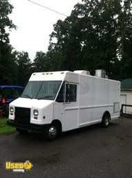 2003 - Ford Stepvan UtiliMaster Food Truck