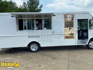 Fully Loaded 2001 Chevrolet Food Truck / Professional Mobile Kitchen