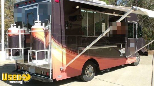 1999 - GMC Utilimaster P30 Workhorse Mobile Kitchen Food Truck