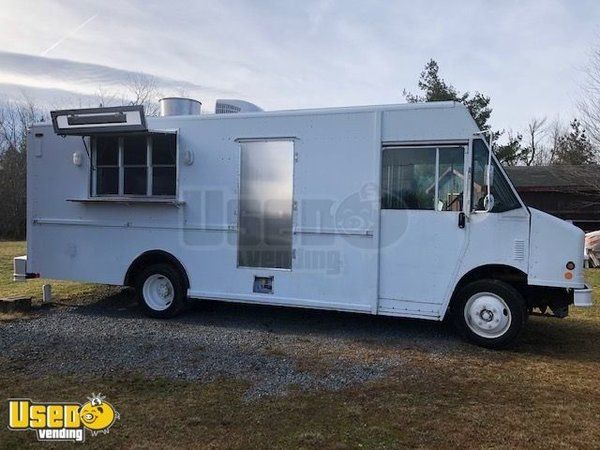 27.2' Diesel Freightliner MT45 Food Truck  with 2019 Commercial Kitchen