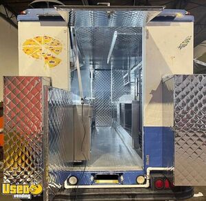 16' Freightliner Step Van Diesel Food Truck / Very Clean Kitchen on Wheels