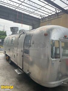 Vintage 1974 Airstream Mobile Kitchen / Completely Redone Retro  Food Trailer