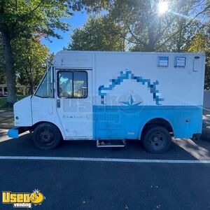 18' GMC P3500 All-Purpose Food Truck with Pro Fire System