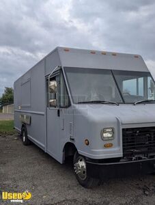 2009 24' Ford E-450 All-Purpose Food Truck Mobile Vending Unit